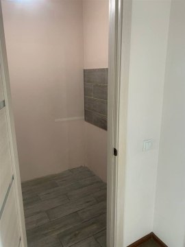 2-к квартира, 1/10 эт., 51м²