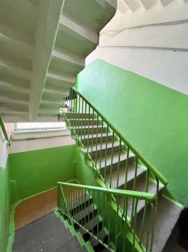 3-к квартира, 2/4 эт., 47м²