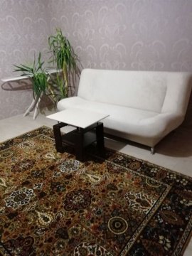 3-к квартира, 10/18 эт., 90м²