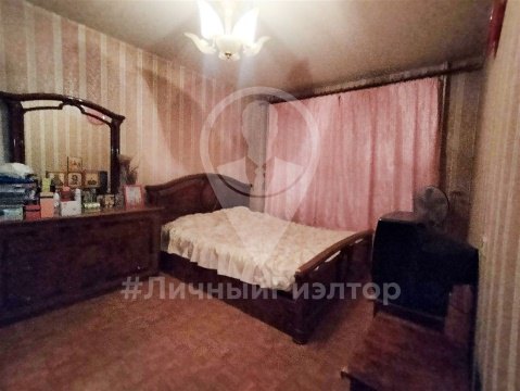 3-к квартира, 1/10 эт., 72м²