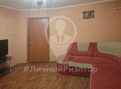 2-к квартира, 1/3 эт., 50м²
