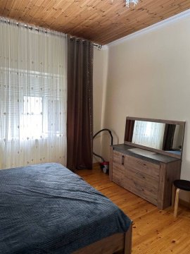 2-к квартира, 1/1 эт., 85м²